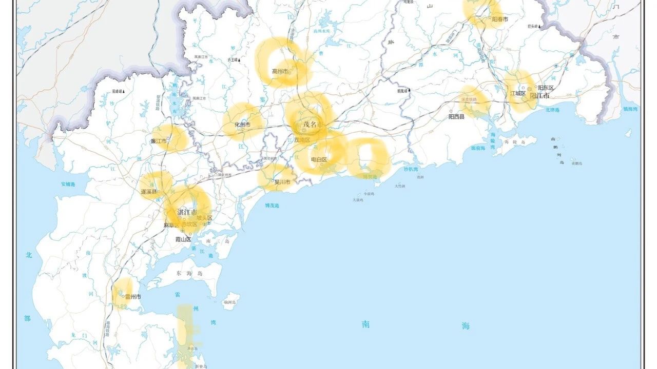 粤西城市形势图
粤西地理由漠阳江、鉴江流域及雷州半岛三个板块组成，由于山水相隔造成城市落点分散。
鉴江流域地形地势开阔，城市相对密集，其东岸有信宜、高州、茂名、吴川和电白区等城市聚落，湛江也靠近西